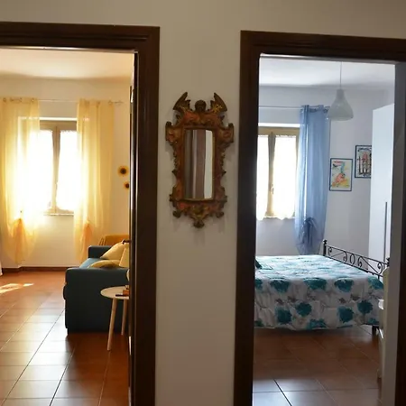Tra Mare E Centro