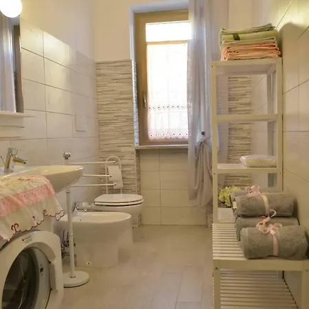 Tra Mare E Centro Apartment *
